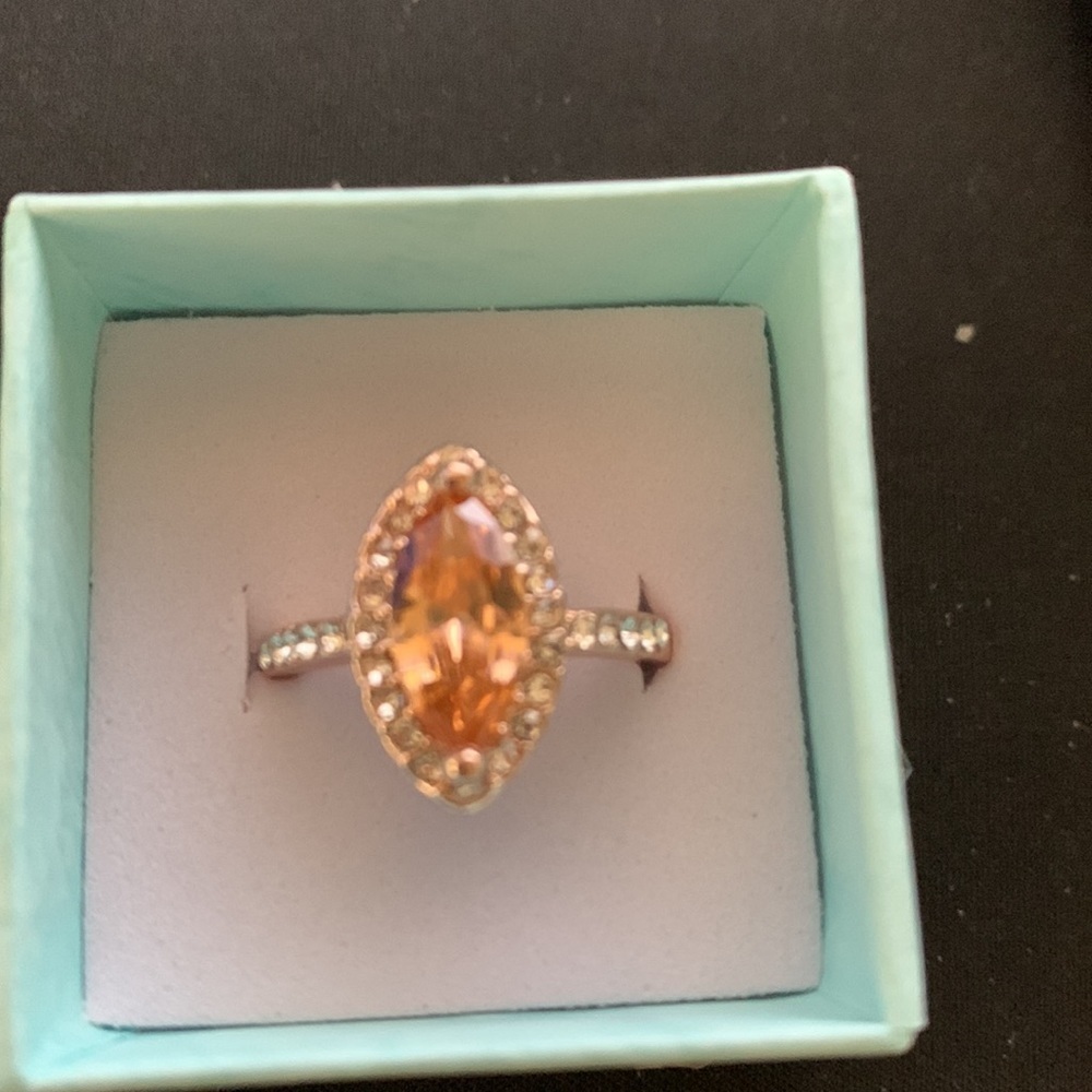 Rose gold‎ toned Champagne Ring.